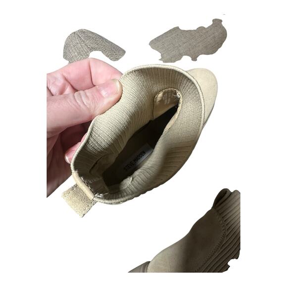 Steve Madden Women’s 10 Chelsea Boots Beige Suede Lug Sole Chunky Heel Booties - Picture 9 of 9